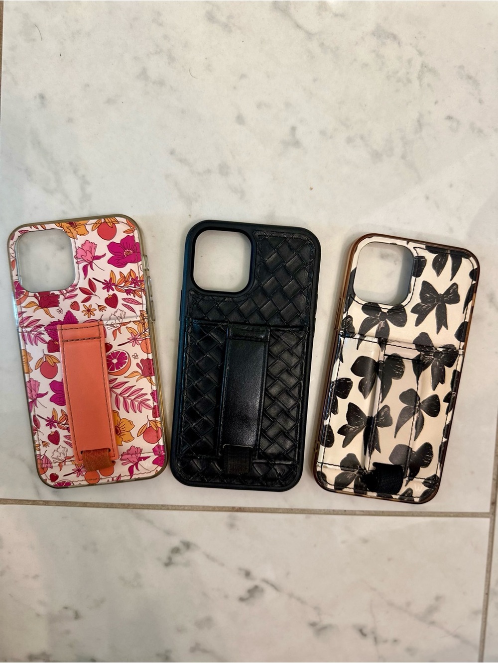 Bundle of 3 Walli Cases iPhone 12/12 pro